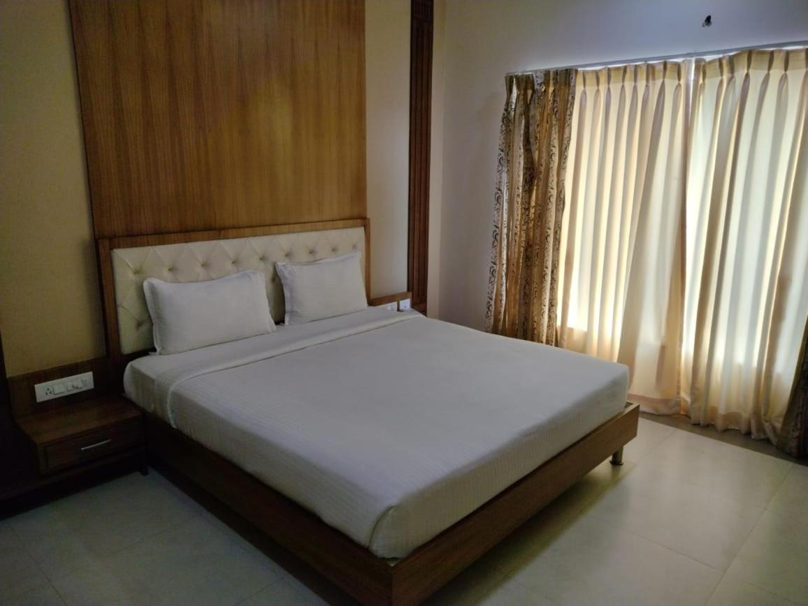 Atlanta Park Chennai Hotel Tambaram Eksteriør billede